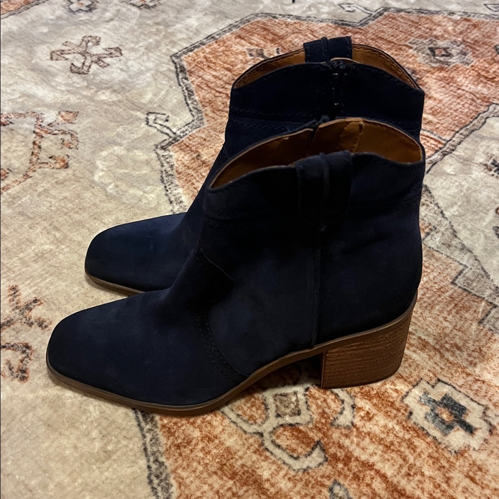Zodiac Leather Western Navy Ankle Boots